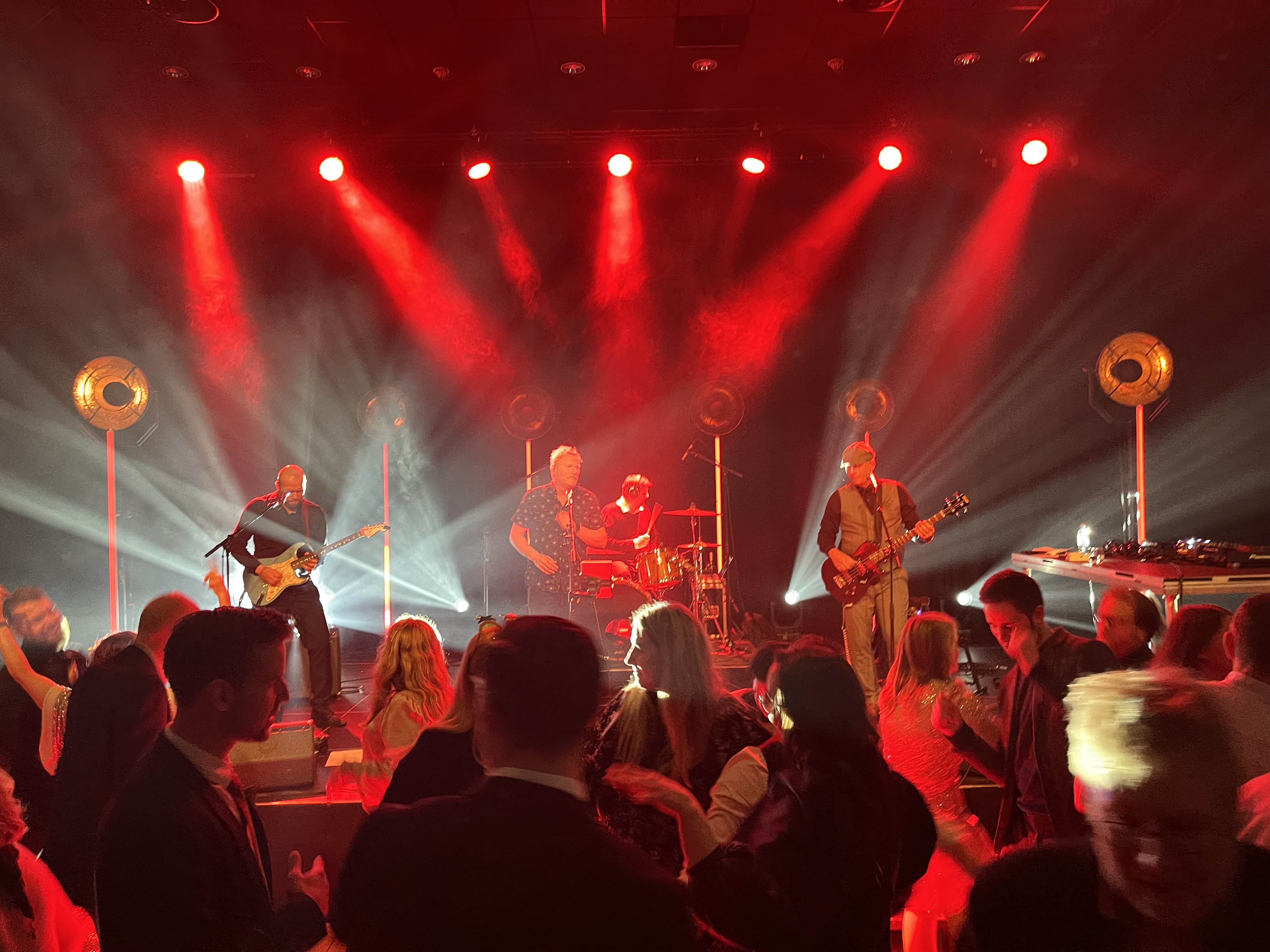 The Solutions is the Aker Solutions house band — a crew of sharp minds and sharper riffs. By day they engineer solutions, by night they deliver cover hits with and without crunch. From smooth grooves to full-throttle rock, they’ve got the range, the rhythm, and the riffs to match.