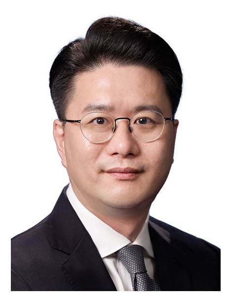 Jung hoon (John) Lee 